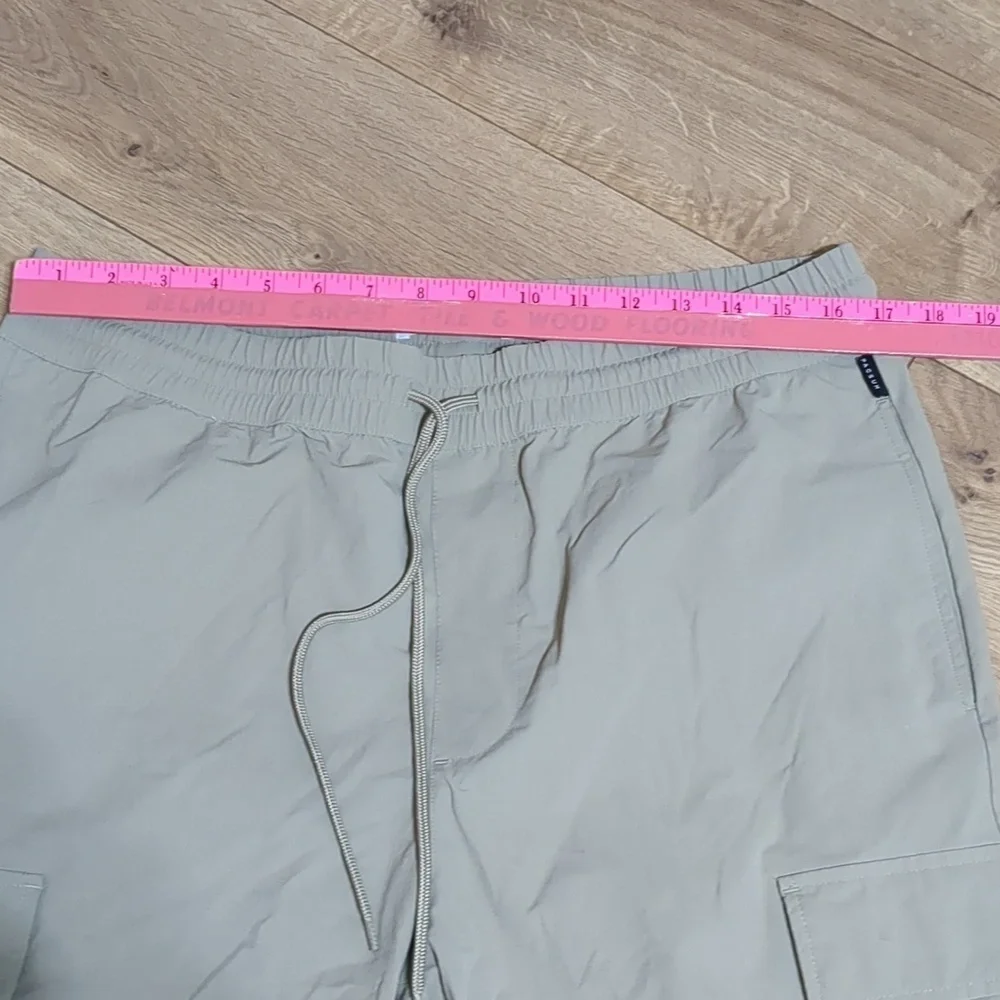 Men's PacSun Performance stright Pants Size L